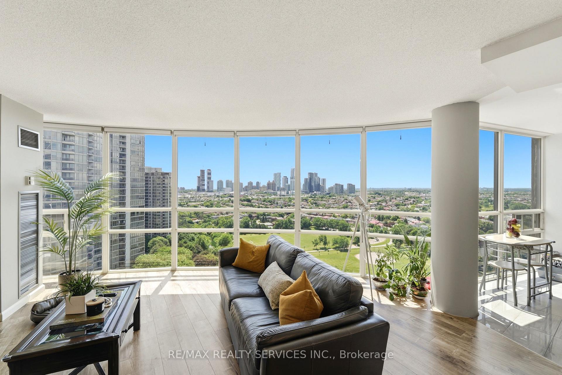 Photo of Unit 2007, 50 Eglinton Avenue W