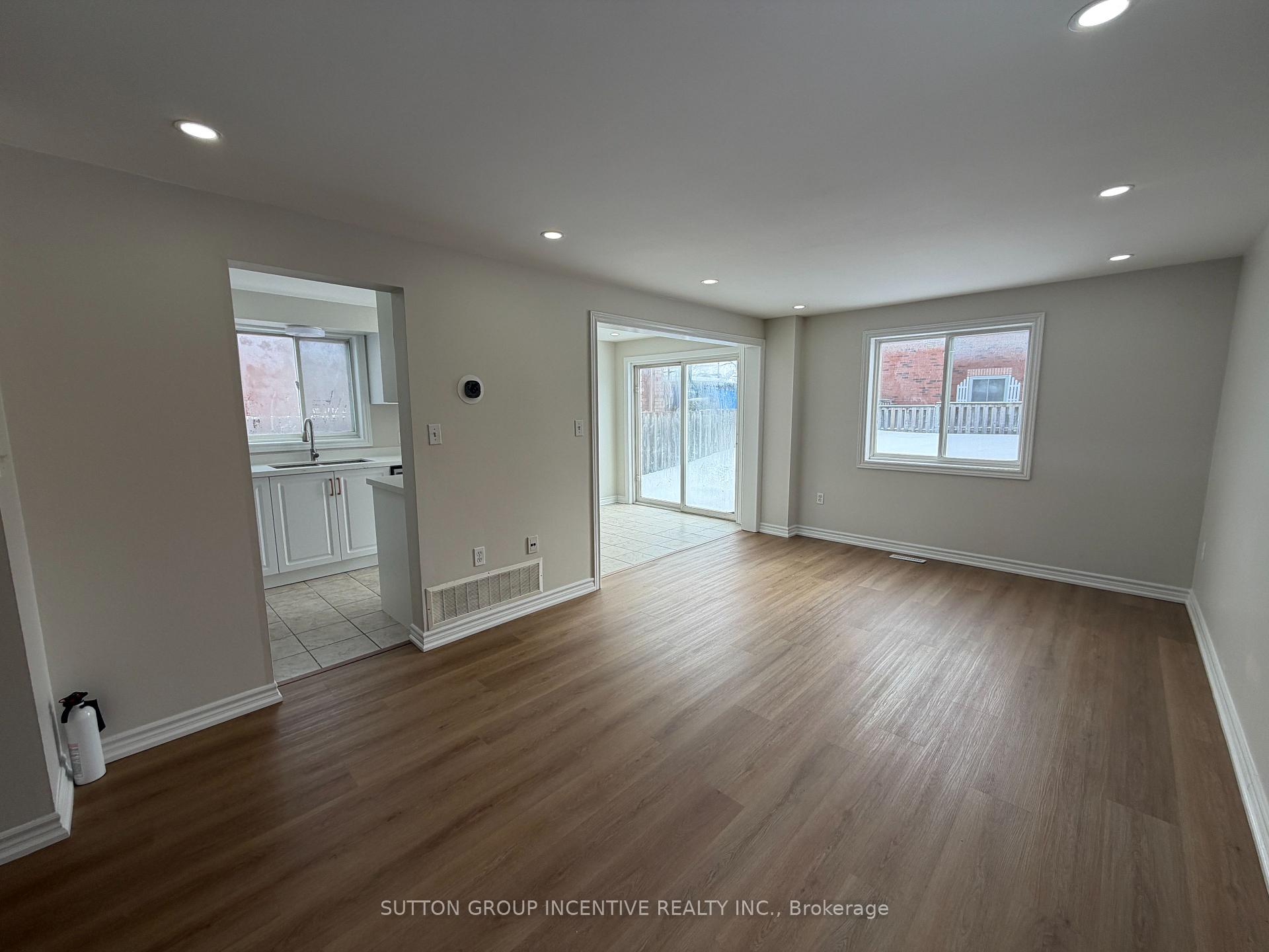 Photo 5 of 15 Timothy Lane, Barrie, Holly — HOMEH