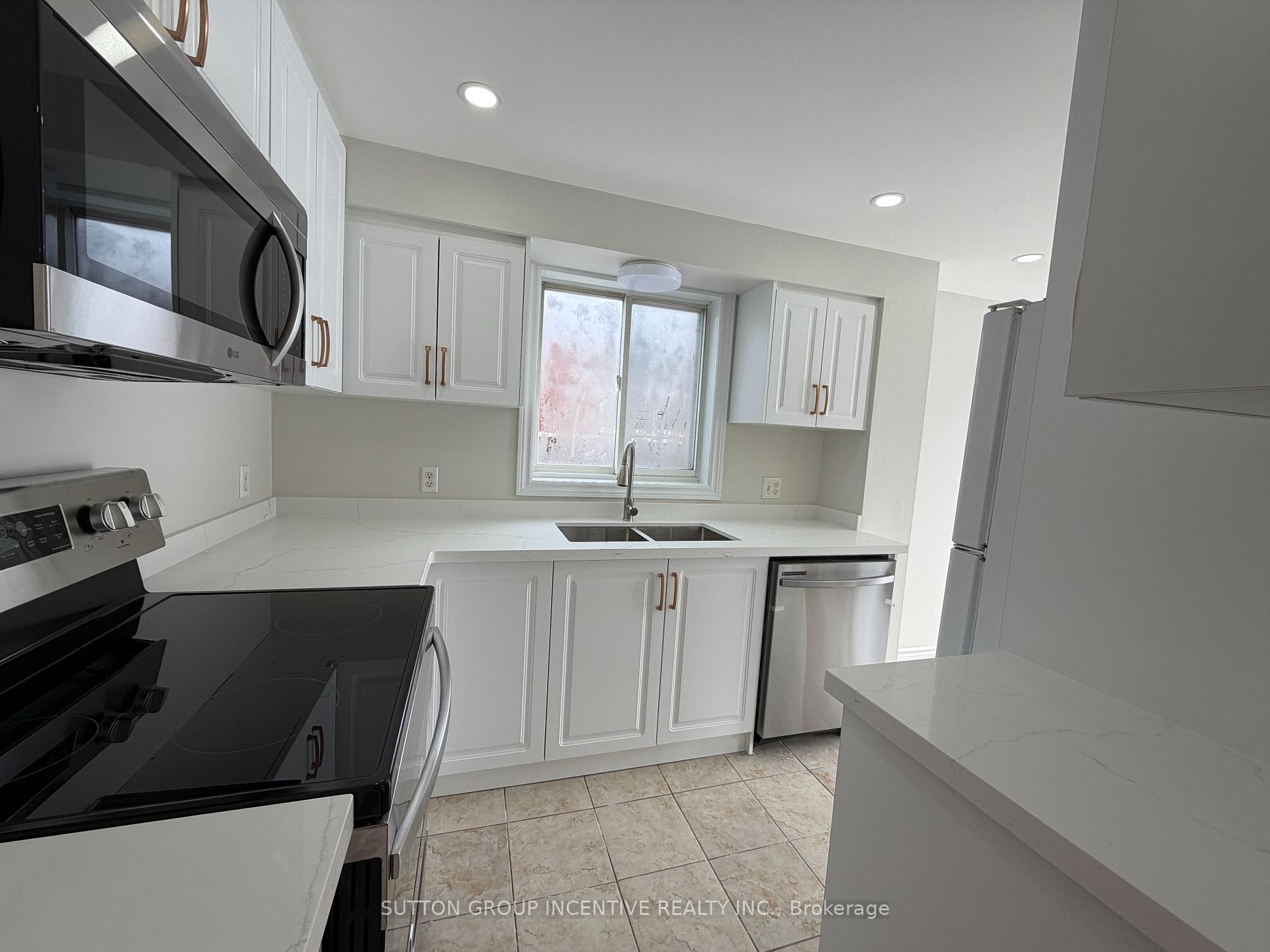 Photo 10 of 15 Timothy Lane, Barrie, Holly — HOMEH