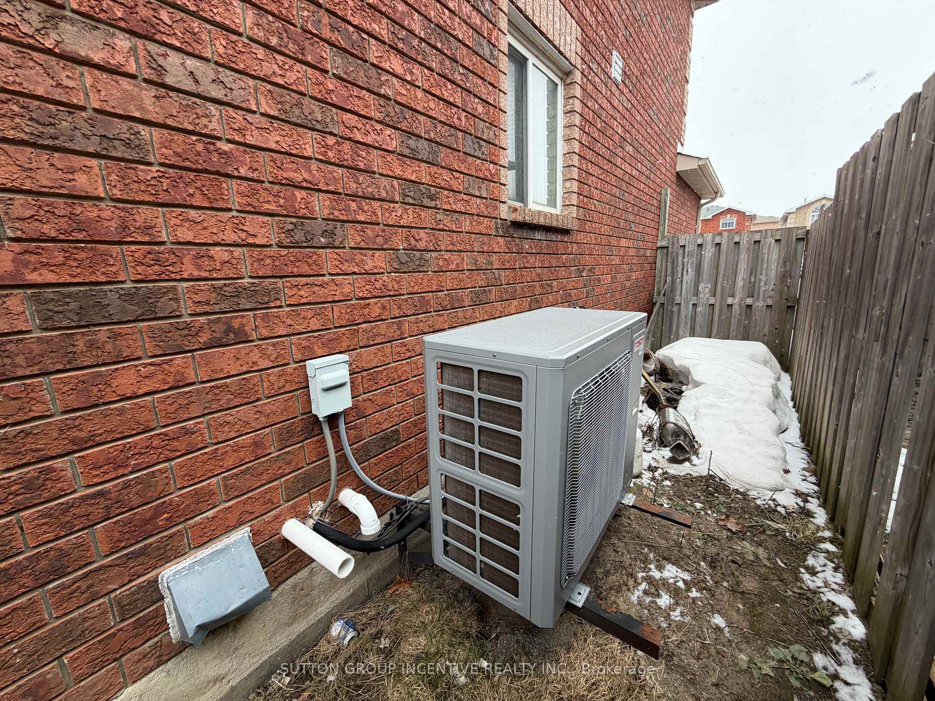 Photo 28 of 15 Timothy Lane, Barrie, Holly — HOMEH
