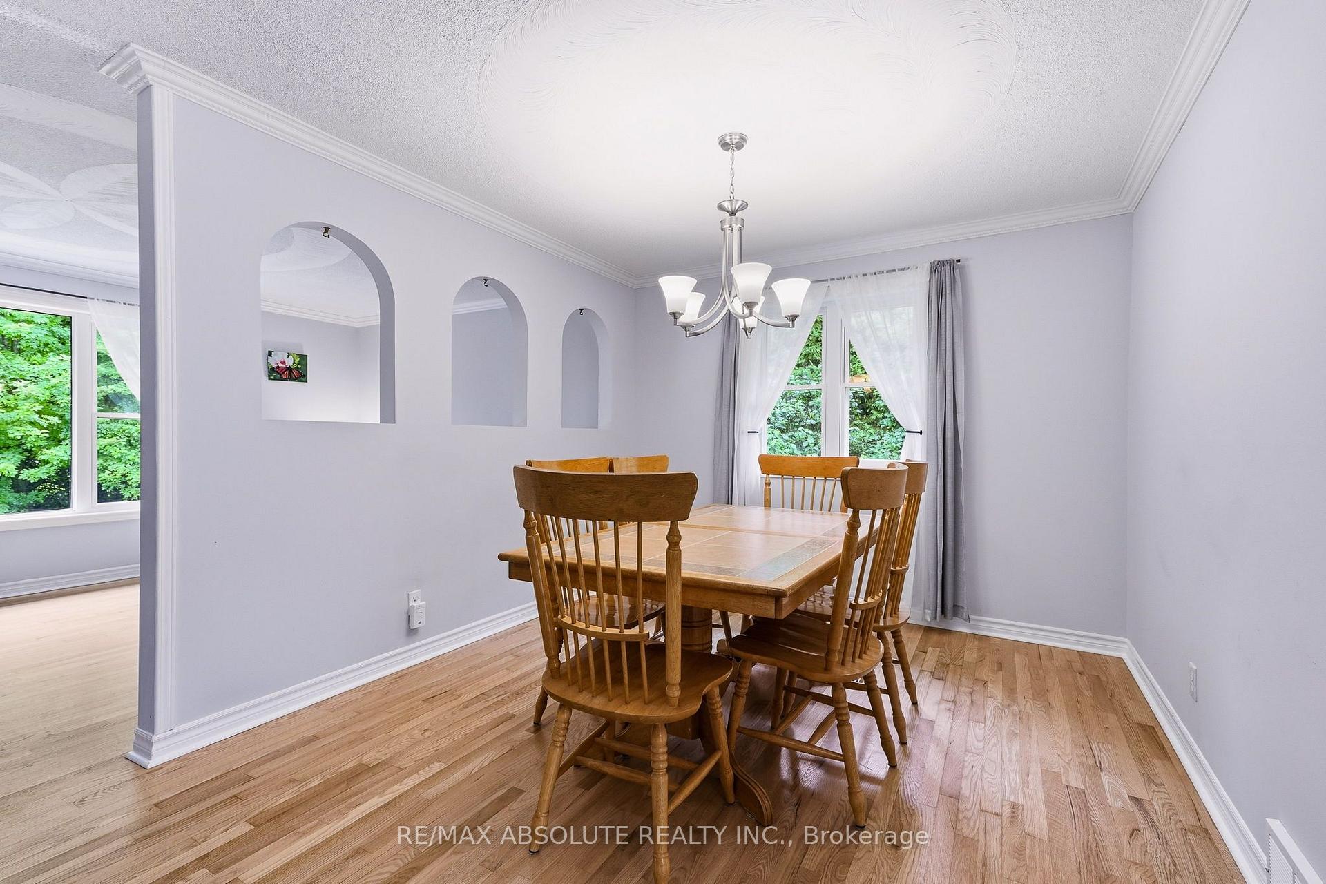 Photo 7 of 1000 Milburn Crescent, Ottawa, Cumberland Ridge — HOMEH