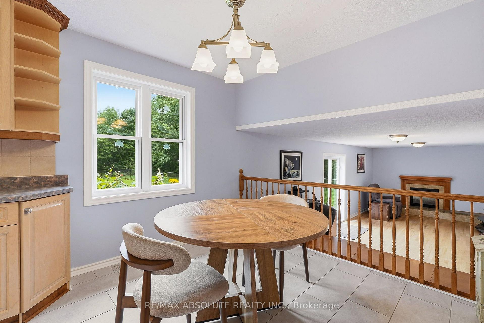 Photo 16 of 1000 Milburn Crescent, Ottawa, Cumberland Ridge — HOMEH
