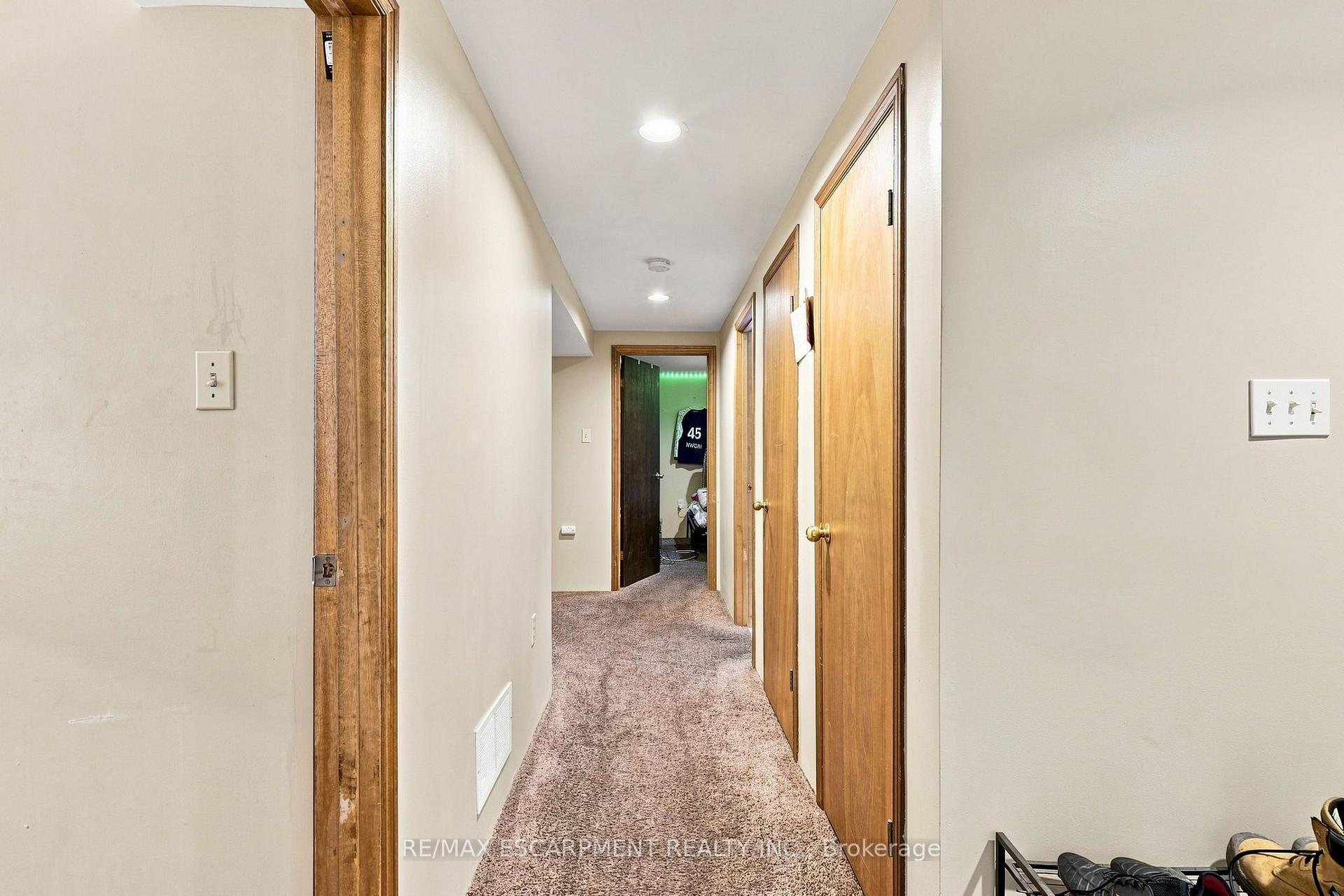 Photo 26 of 299 West 5th Street, Hamilton, Buchanan — HOMEH
