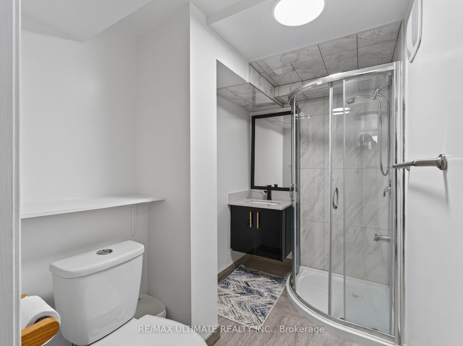 Photo 17 of 52 Revlis Crescent, Scarborough, L'Amoreaux — HOMEH
