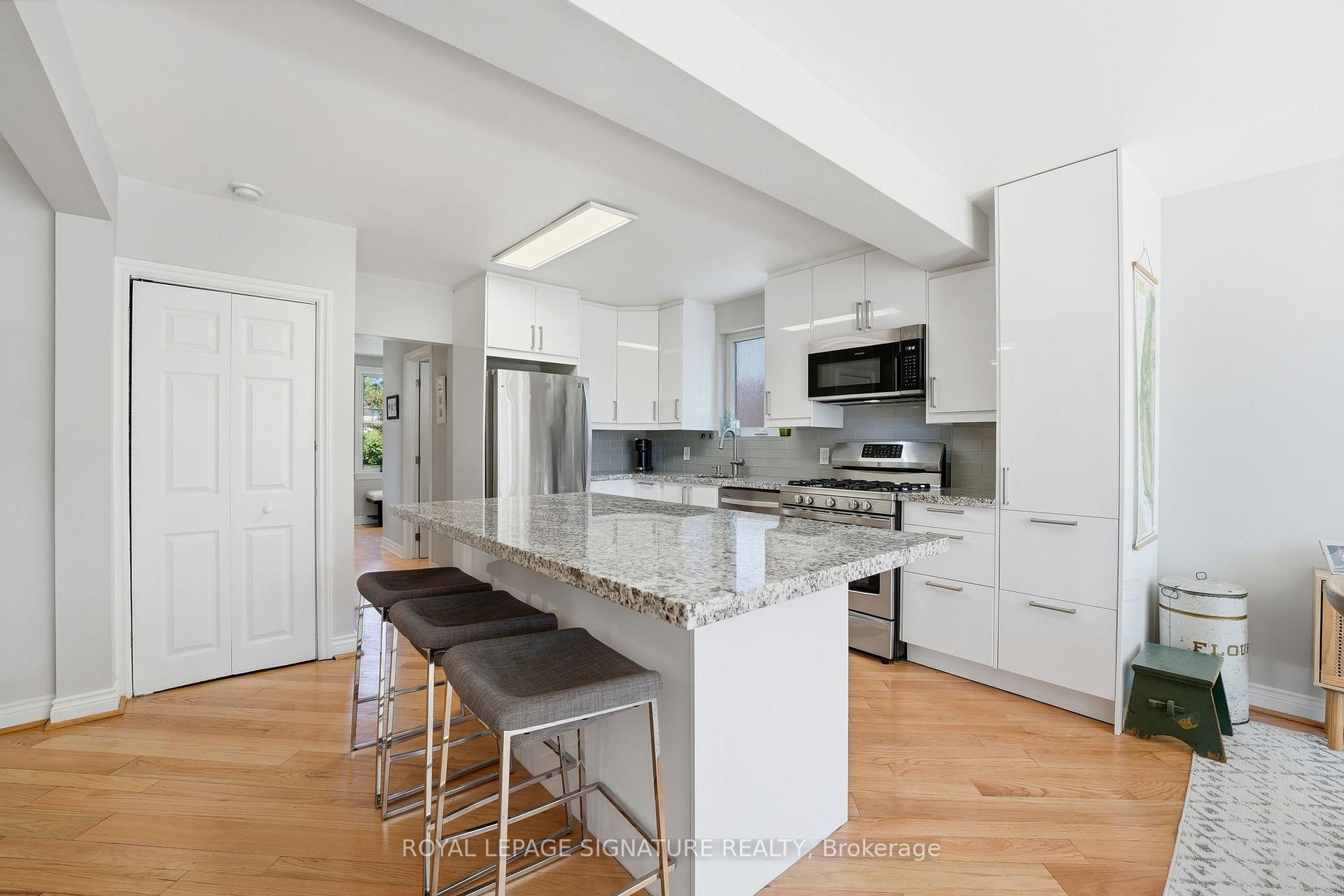 Photo 4 of 48 Tower Drive, Scarborough, Wexford-Maryvale — HOMEH