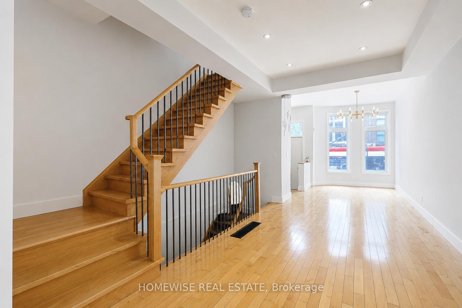 Photo 4 of 476 King Street E, Toronto, Moss Park — HOMEH