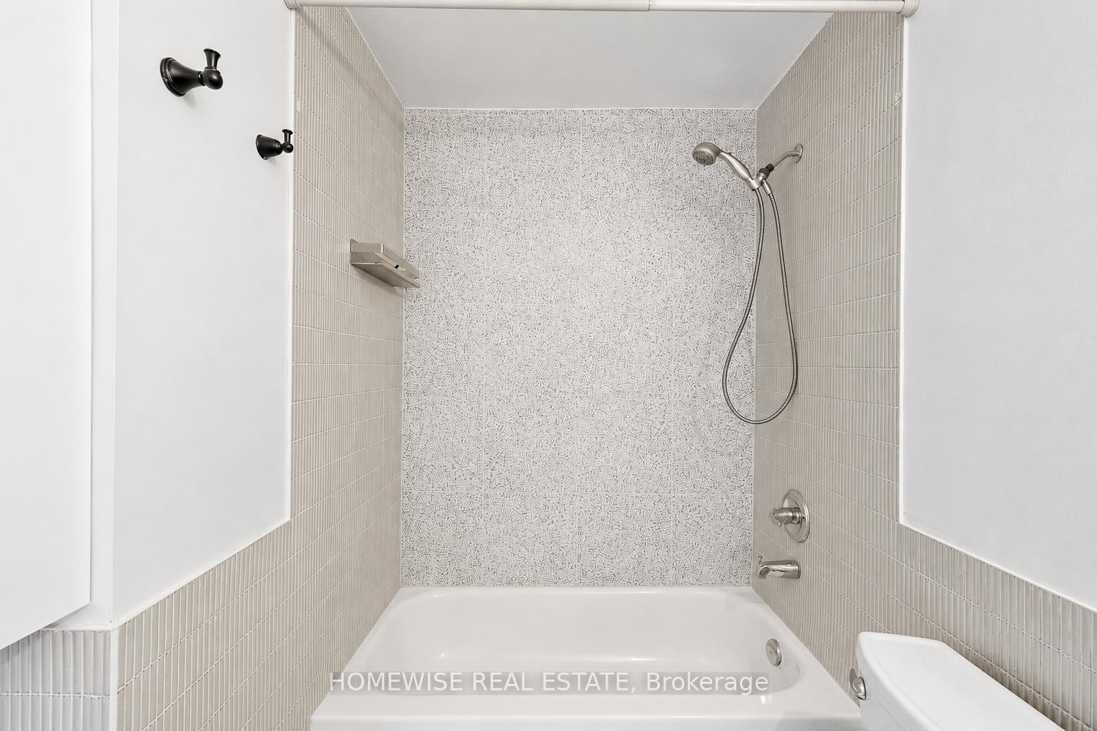 Photo 16 of 476 King Street E, Toronto, Moss Park — HOMEH