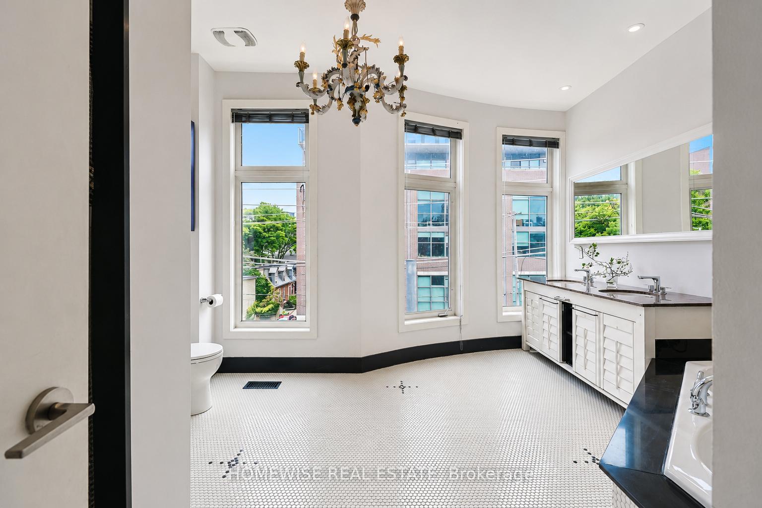 Photo 22 of 476 King Street E, Toronto, Moss Park — HOMEH