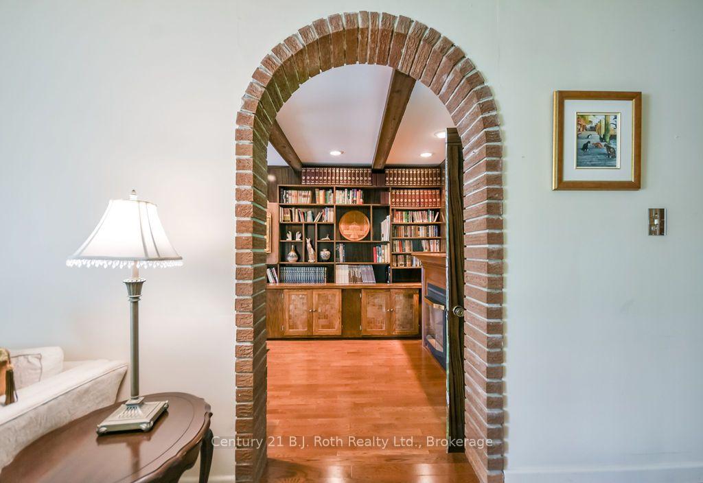 Photo 13 of 26 Dalton Crescent N, Orillia — HOMEH