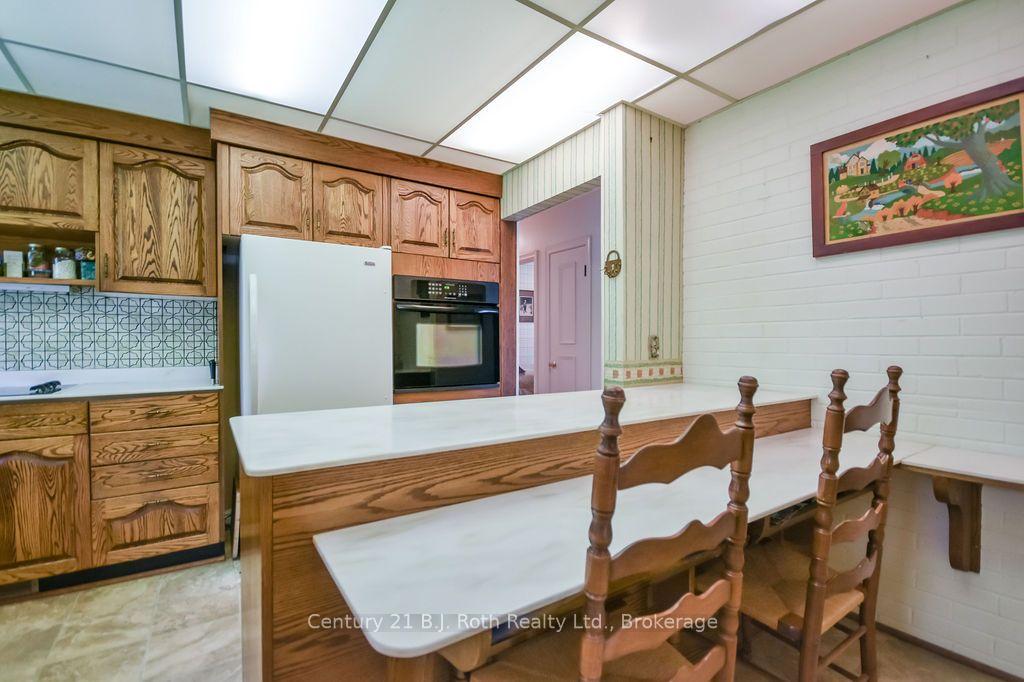 Photo 20 of 26 Dalton Crescent N, Orillia — HOMEH