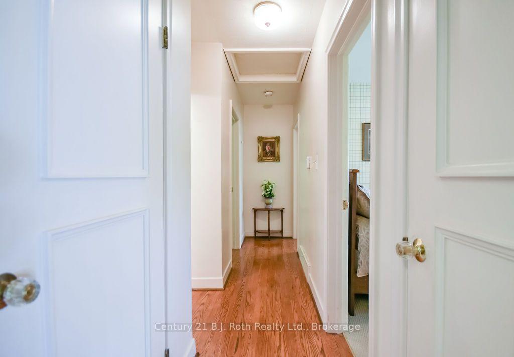 Photo 23 of 26 Dalton Crescent N, Orillia — HOMEH