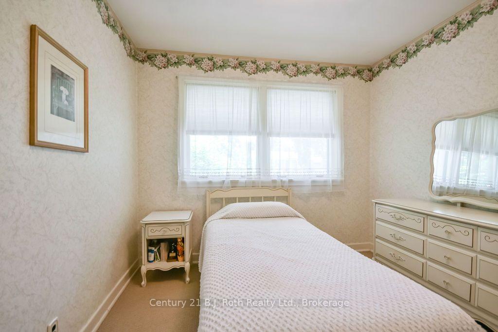 Photo 29 of 26 Dalton Crescent N, Orillia — HOMEH