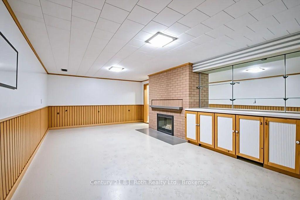 Photo 36 of 26 Dalton Crescent N, Orillia — HOMEH