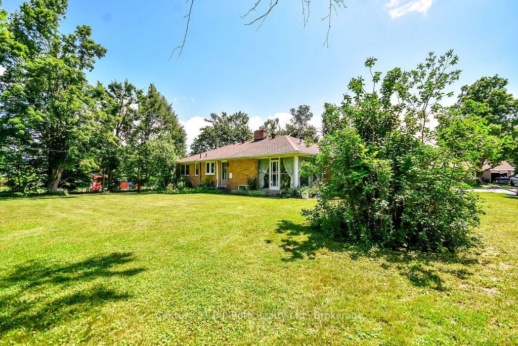 Photo 44 of 26 Dalton Crescent N, Orillia — HOMEH