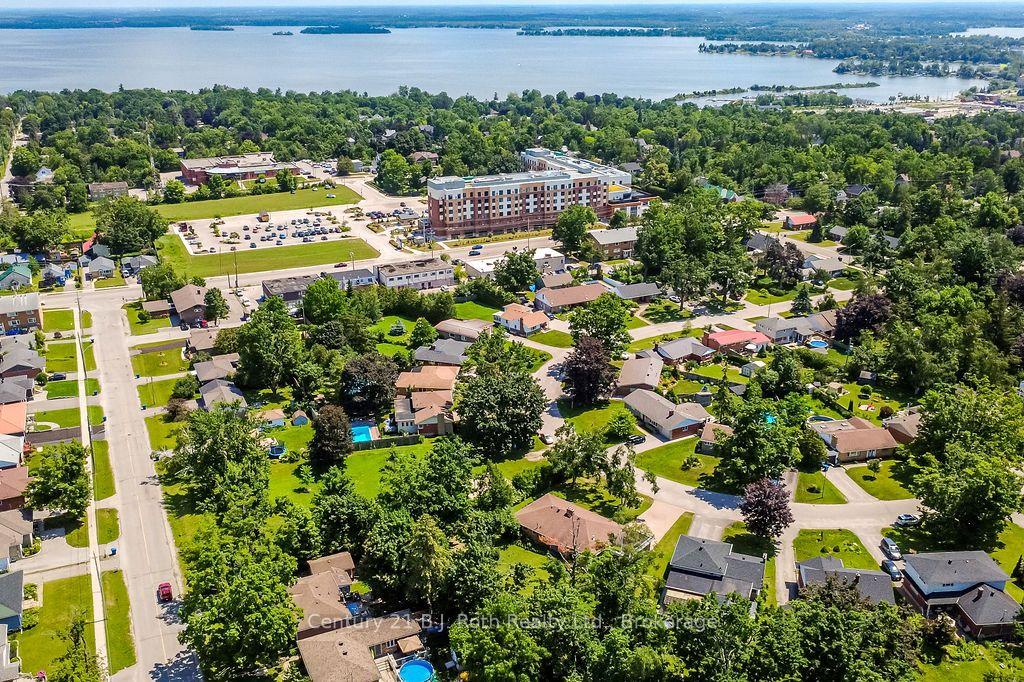 Photo 47 of 26 Dalton Crescent N, Orillia — HOMEH