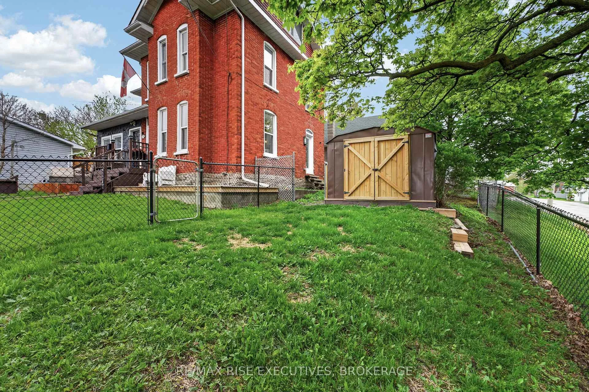 Photo 7 of 18 Stone Street, Belleville, Belleville Ward — HOMEH