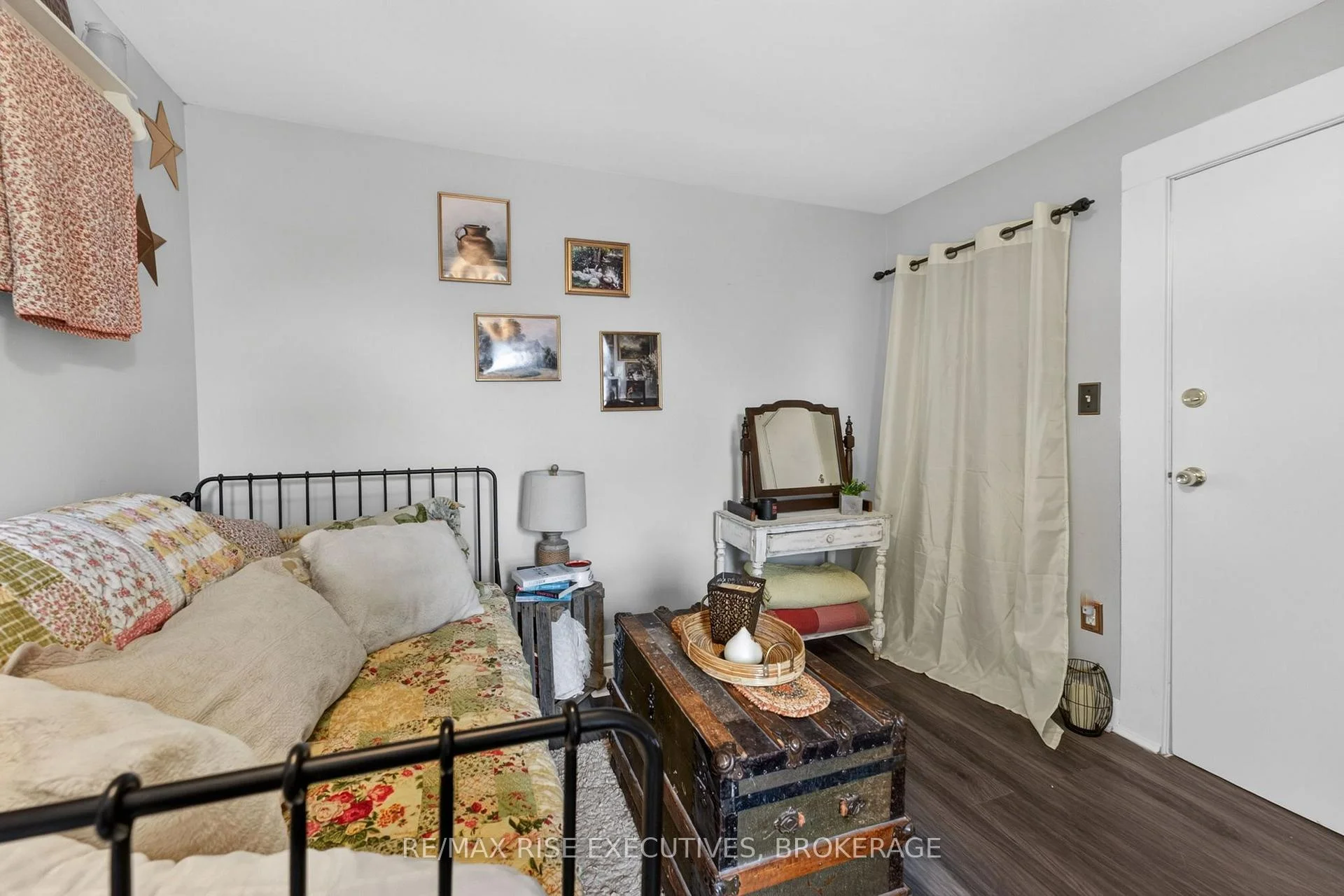 Photo 74 of 18 Stone Street, Belleville, Belleville Ward — HOMEH