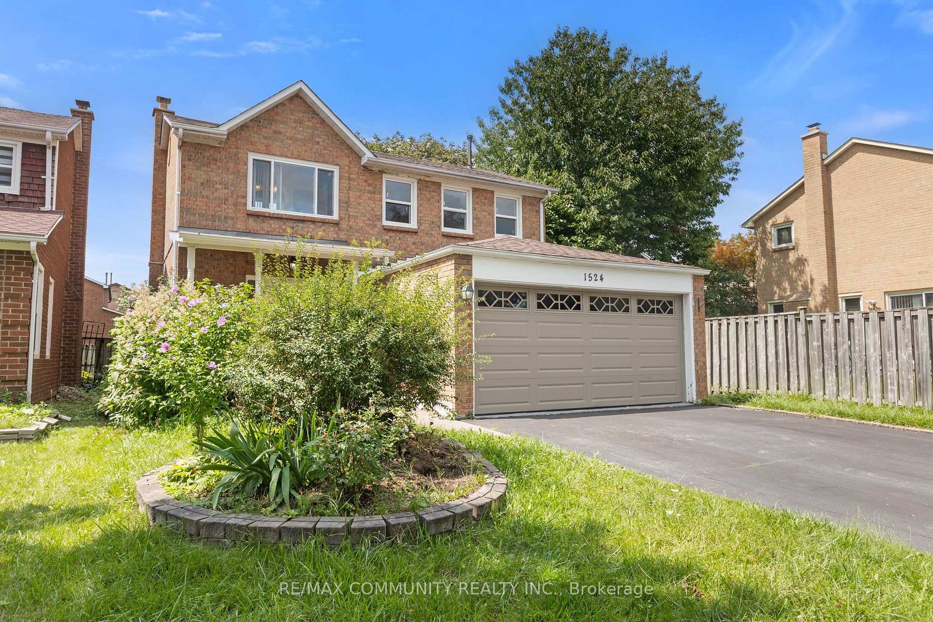 Photo 2 of 1524 Amberlea Road S, Pickering, Amberlea — HOMEH