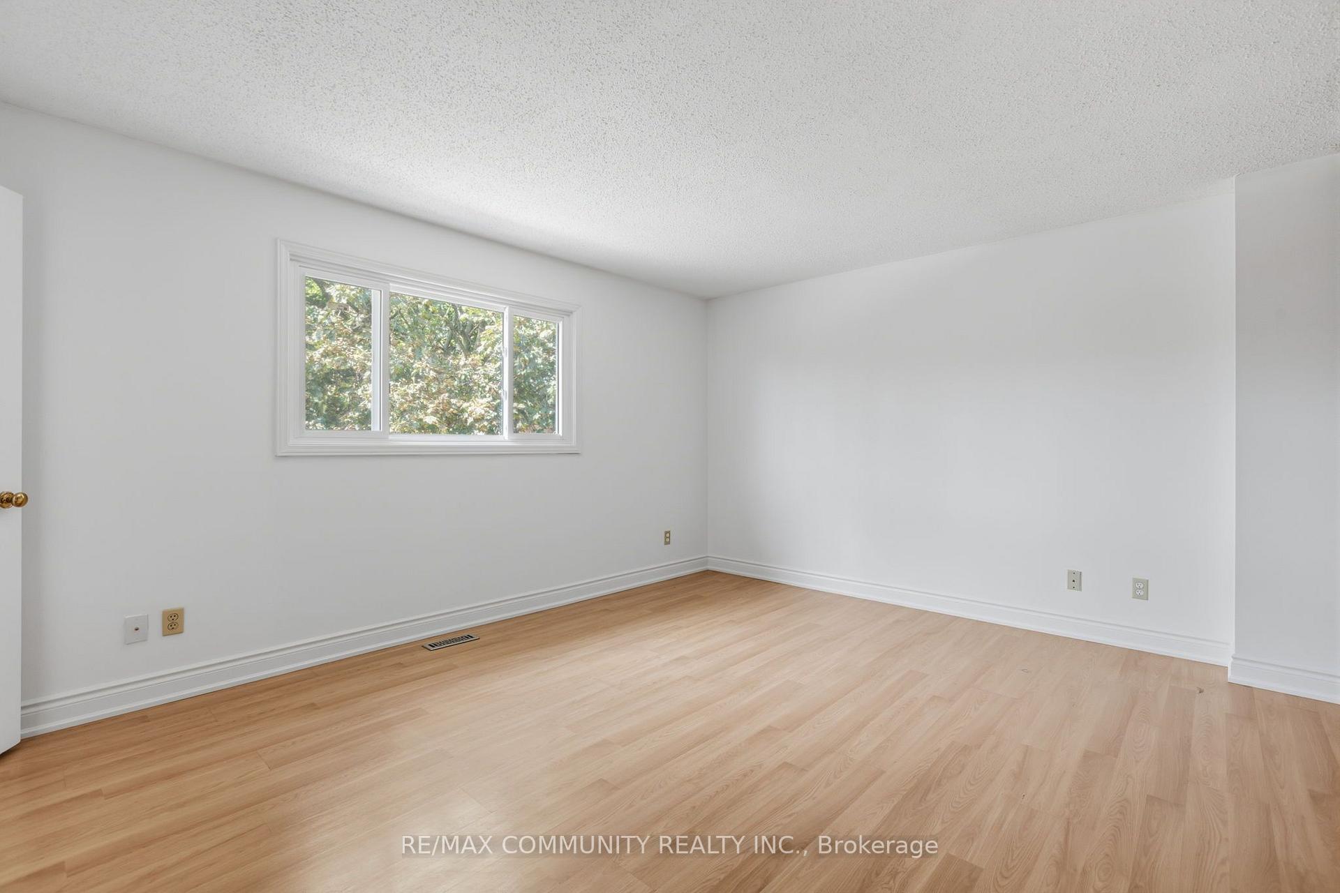 Photo 26 of 1524 Amberlea Road S, Pickering, Amberlea — HOMEH