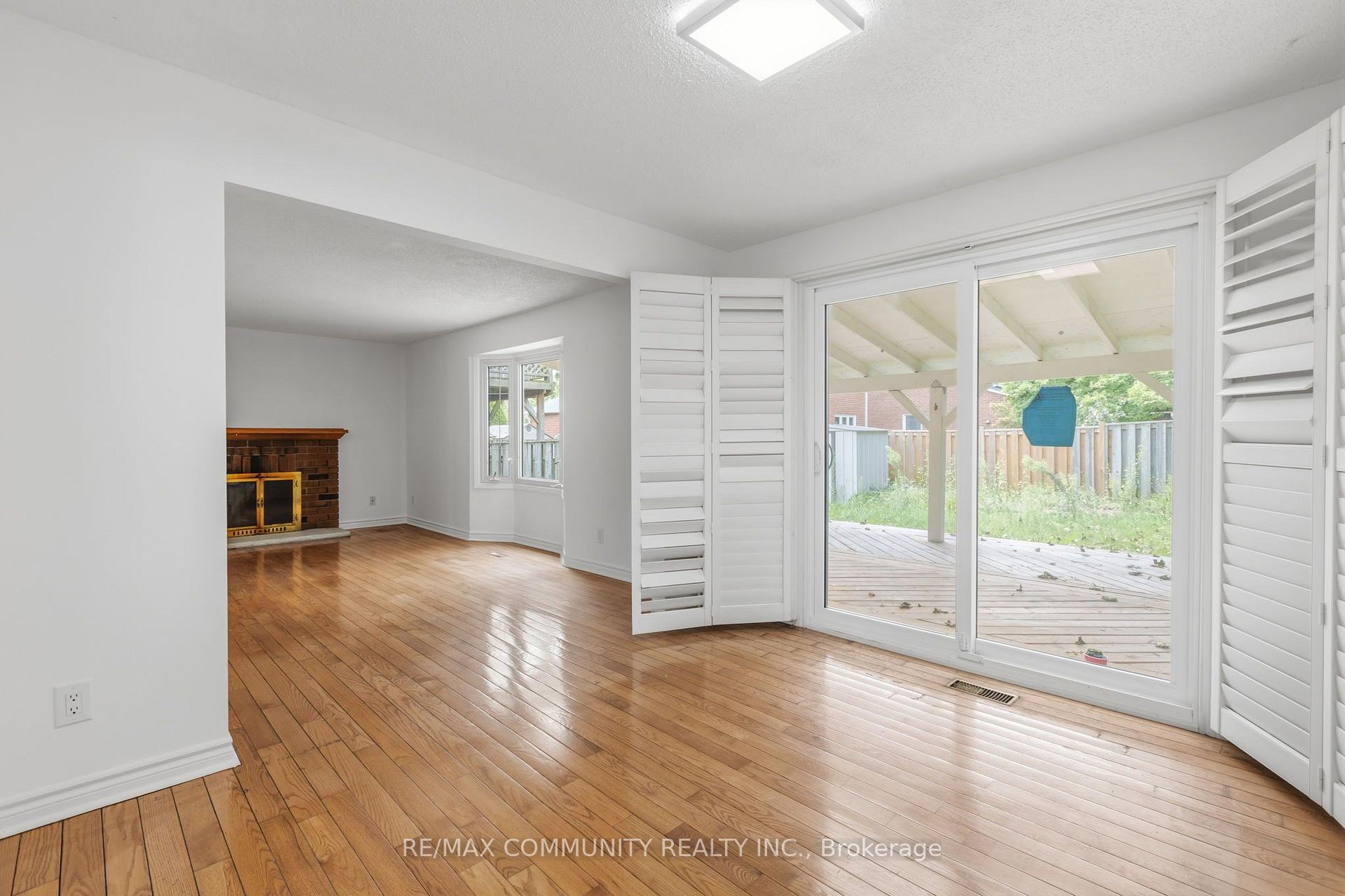 Photo 34 of 1524 Amberlea Road S, Pickering, Amberlea — HOMEH