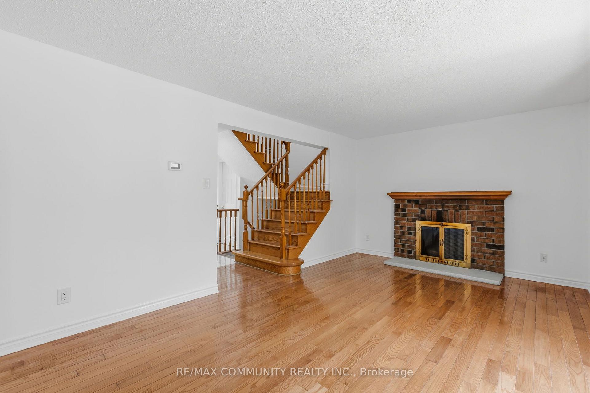Photo 36 of 1524 Amberlea Road S, Pickering, Amberlea — HOMEH