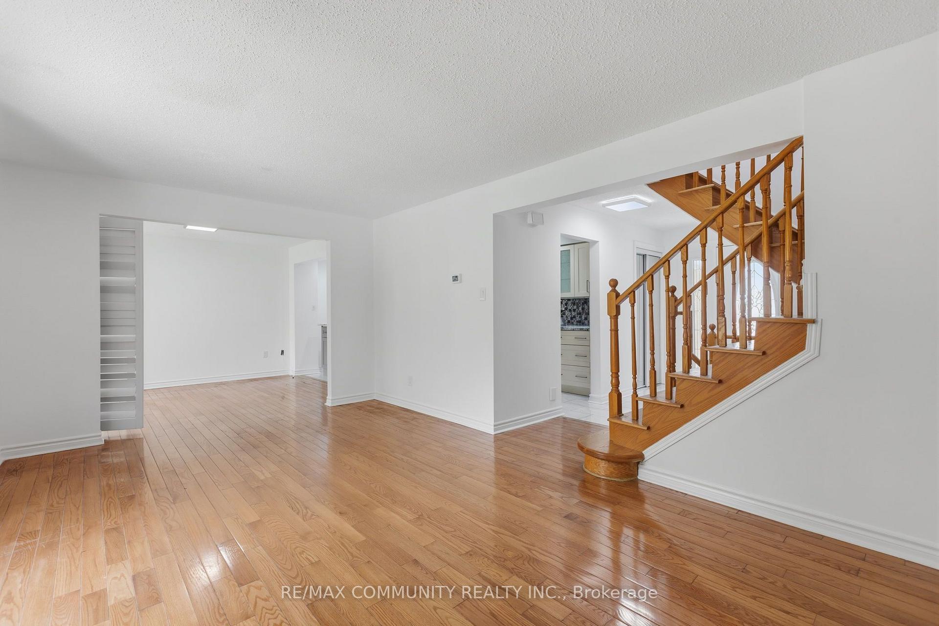 Photo 39 of 1524 Amberlea Road S, Pickering, Amberlea — HOMEH