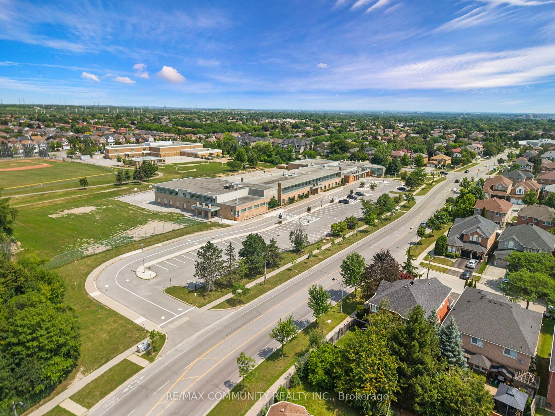 Photo 44 of 1524 Amberlea Road S, Pickering, Amberlea — HOMEH