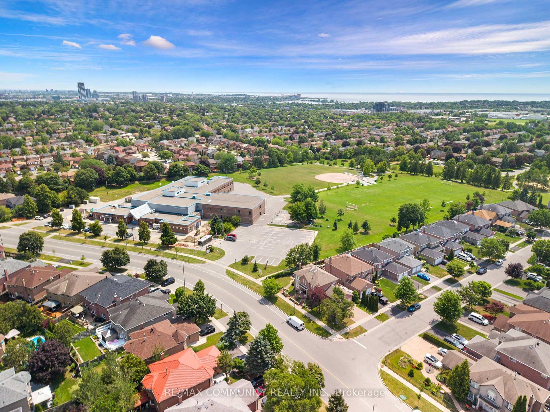Photo 45 of 1524 Amberlea Road S, Pickering, Amberlea — HOMEH