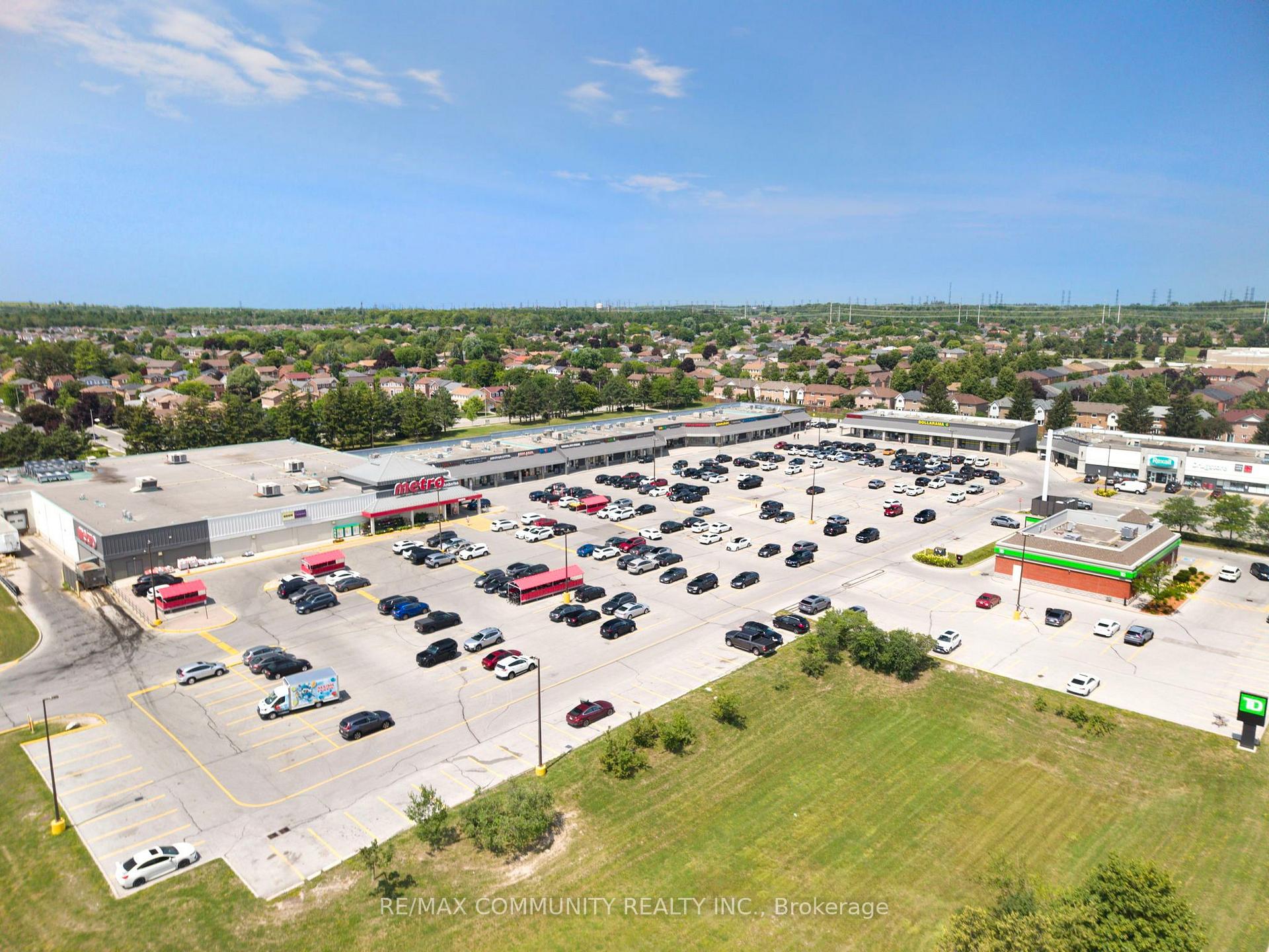 Photo 46 of 1524 Amberlea Road S, Pickering, Amberlea — HOMEH