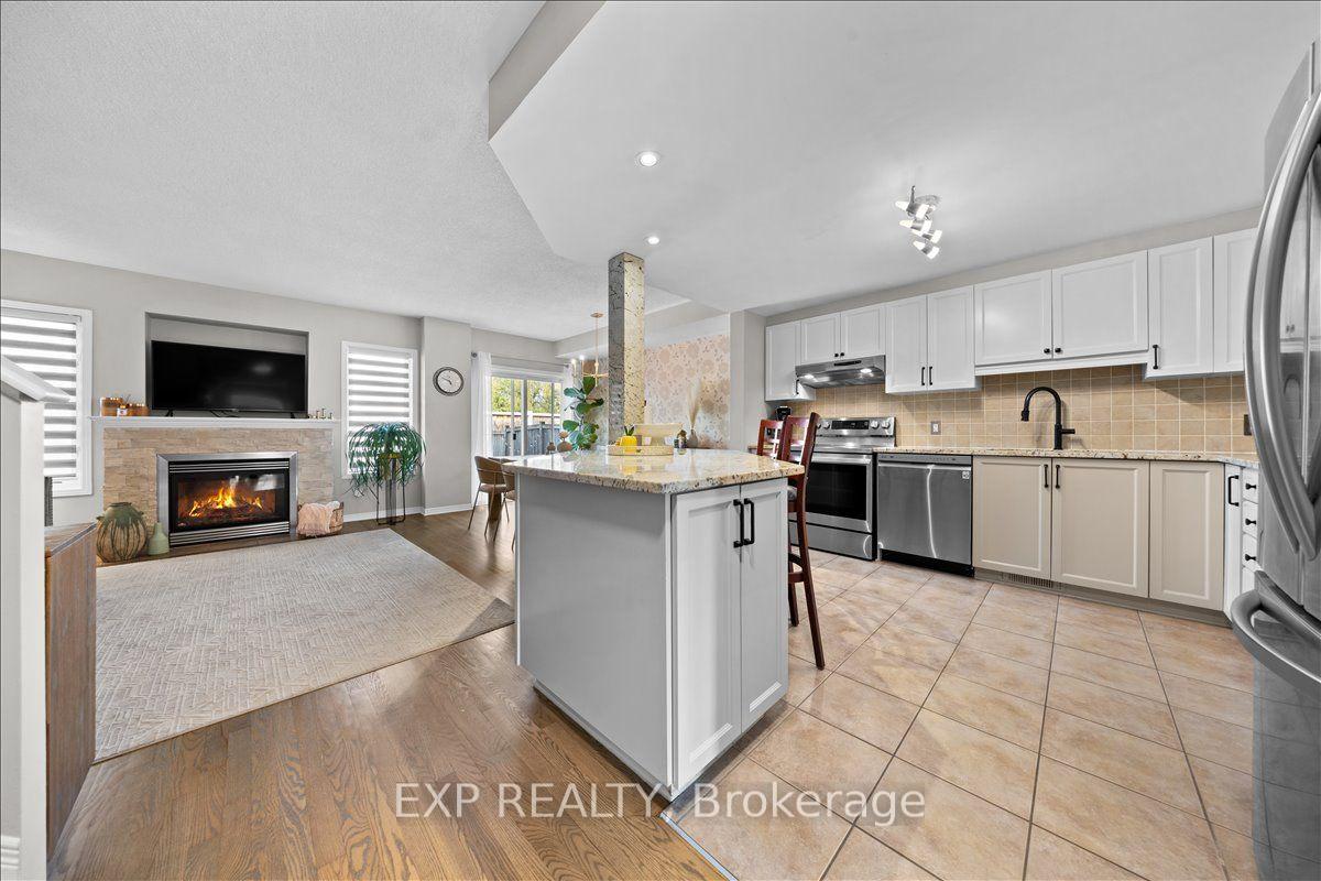 Photo 5 of 147 Destiny Private, Ottawa, Fallingbrook/Gardenway South — HOMEH