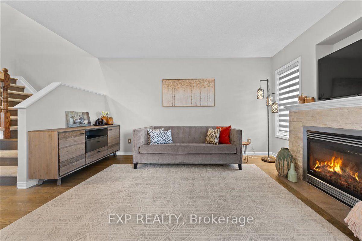 Photo 10 of 147 Destiny Private, Ottawa, Fallingbrook/Gardenway South — HOMEH