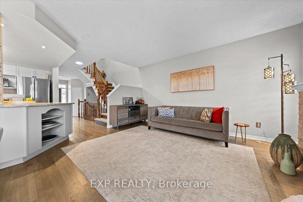 Photo 11 of 147 Destiny Private, Ottawa, Fallingbrook/Gardenway South — HOMEH
