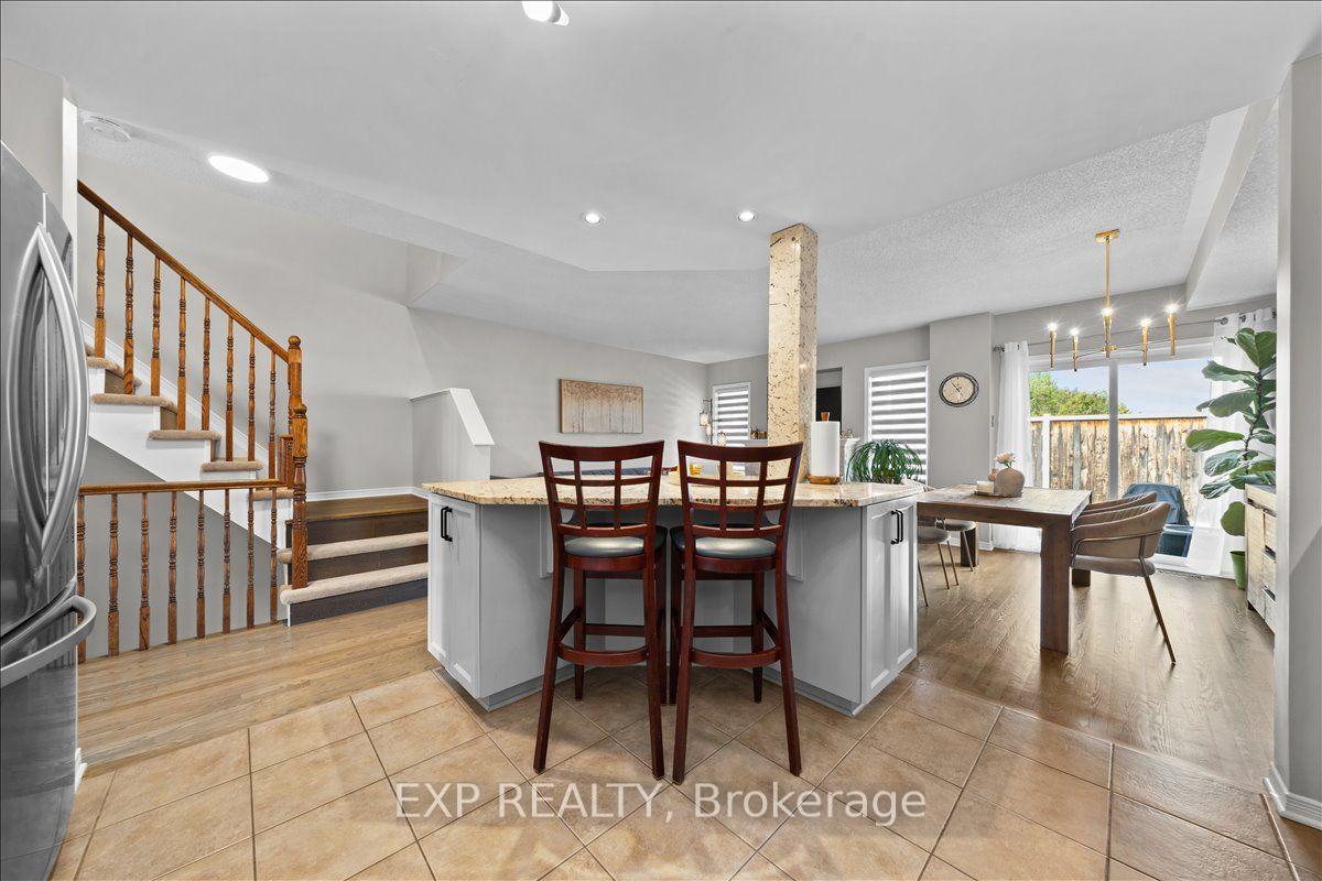 Photo 15 of 147 Destiny Private, Ottawa, Fallingbrook/Gardenway South — HOMEH