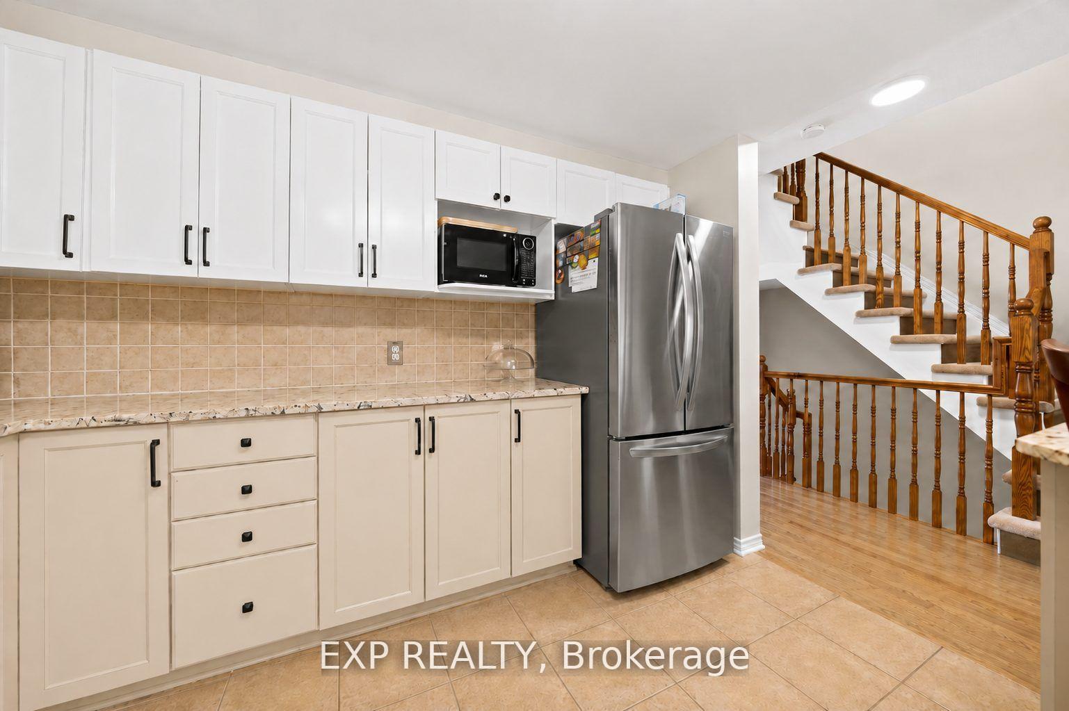 Photo 18 of 147 Destiny Private, Ottawa, Fallingbrook/Gardenway South — HOMEH