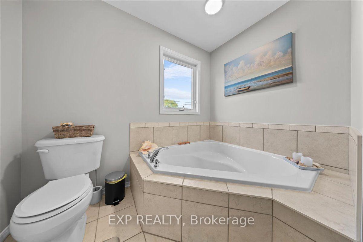 Photo 23 of 147 Destiny Private, Ottawa, Fallingbrook/Gardenway South — HOMEH