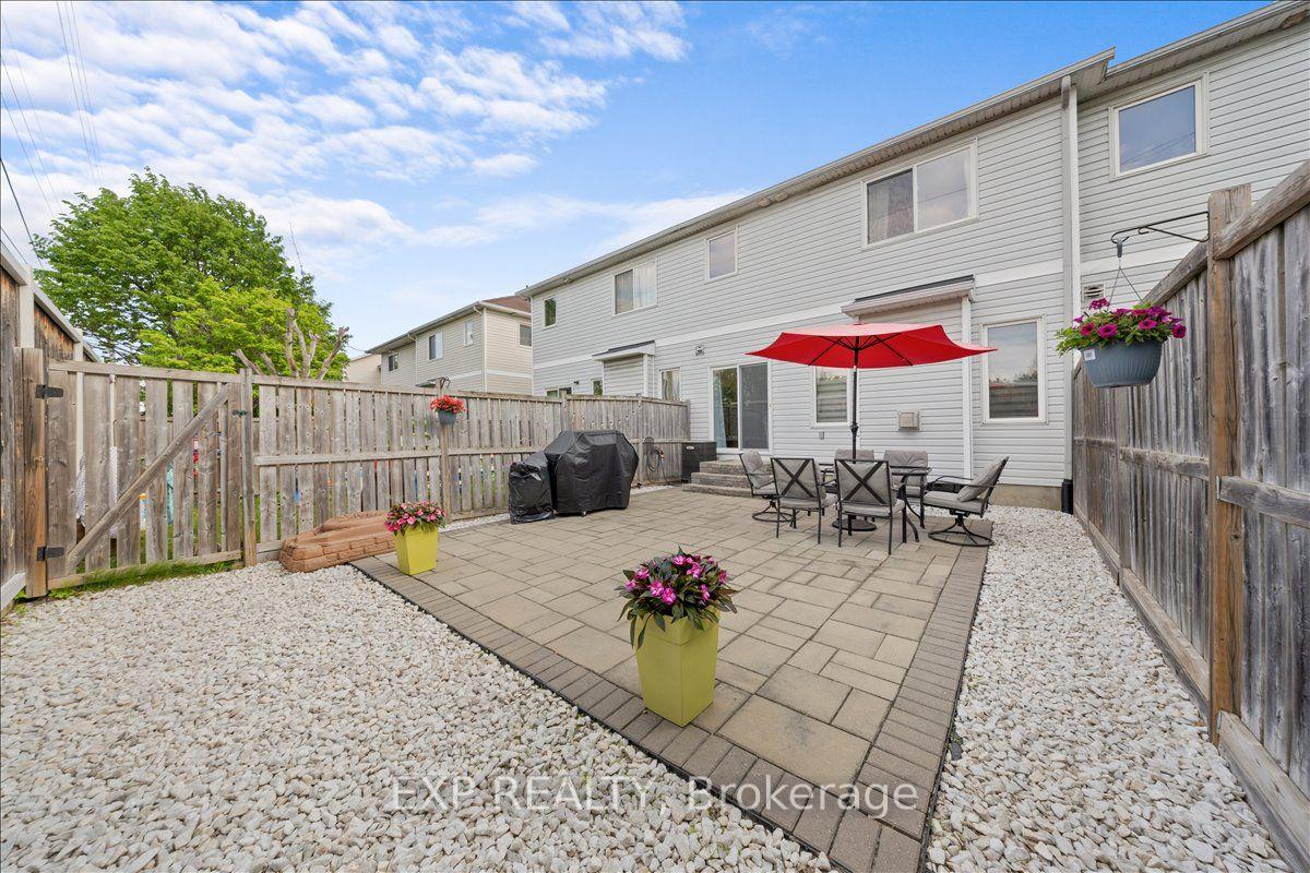 Photo 40 of 147 Destiny Private, Ottawa, Fallingbrook/Gardenway South — HOMEH