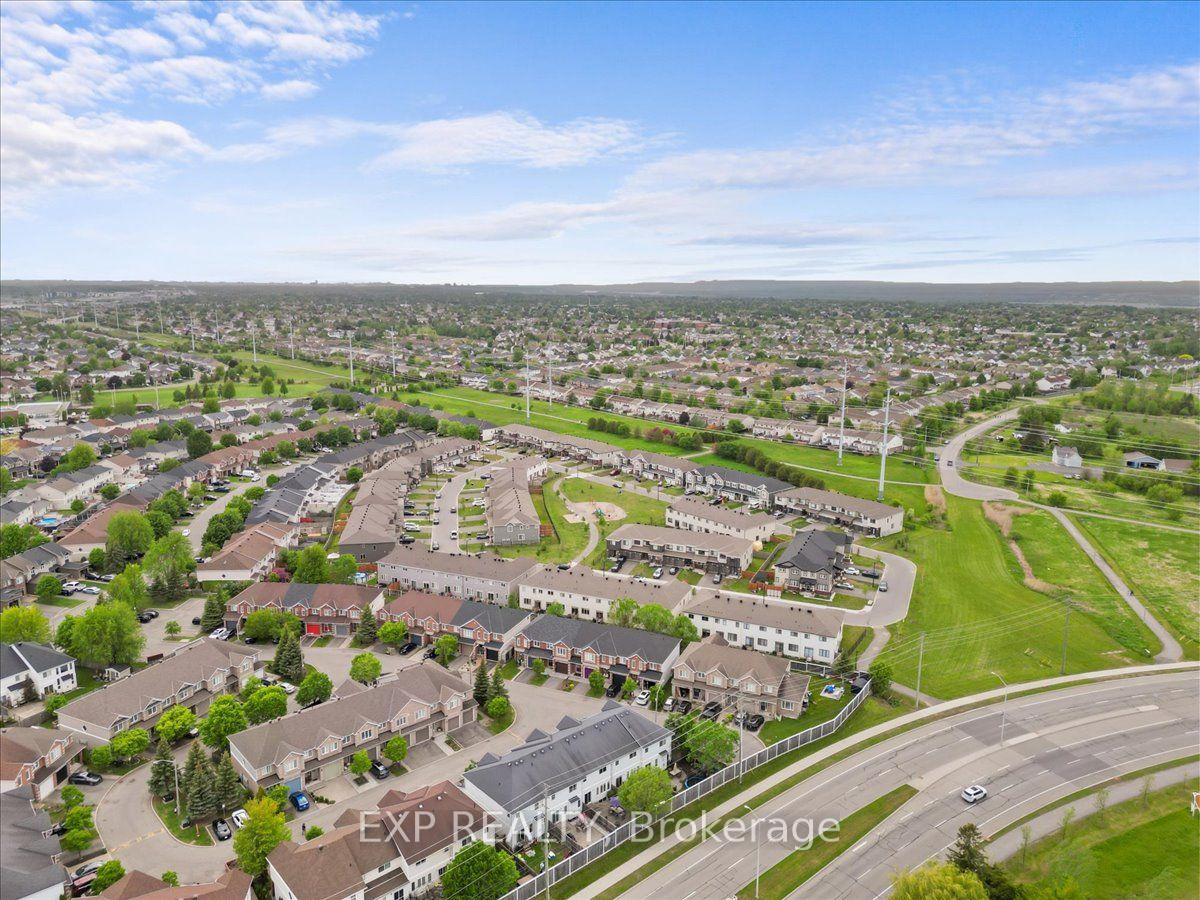 Photo 44 of 147 Destiny Private, Ottawa, Fallingbrook/Gardenway South — HOMEH