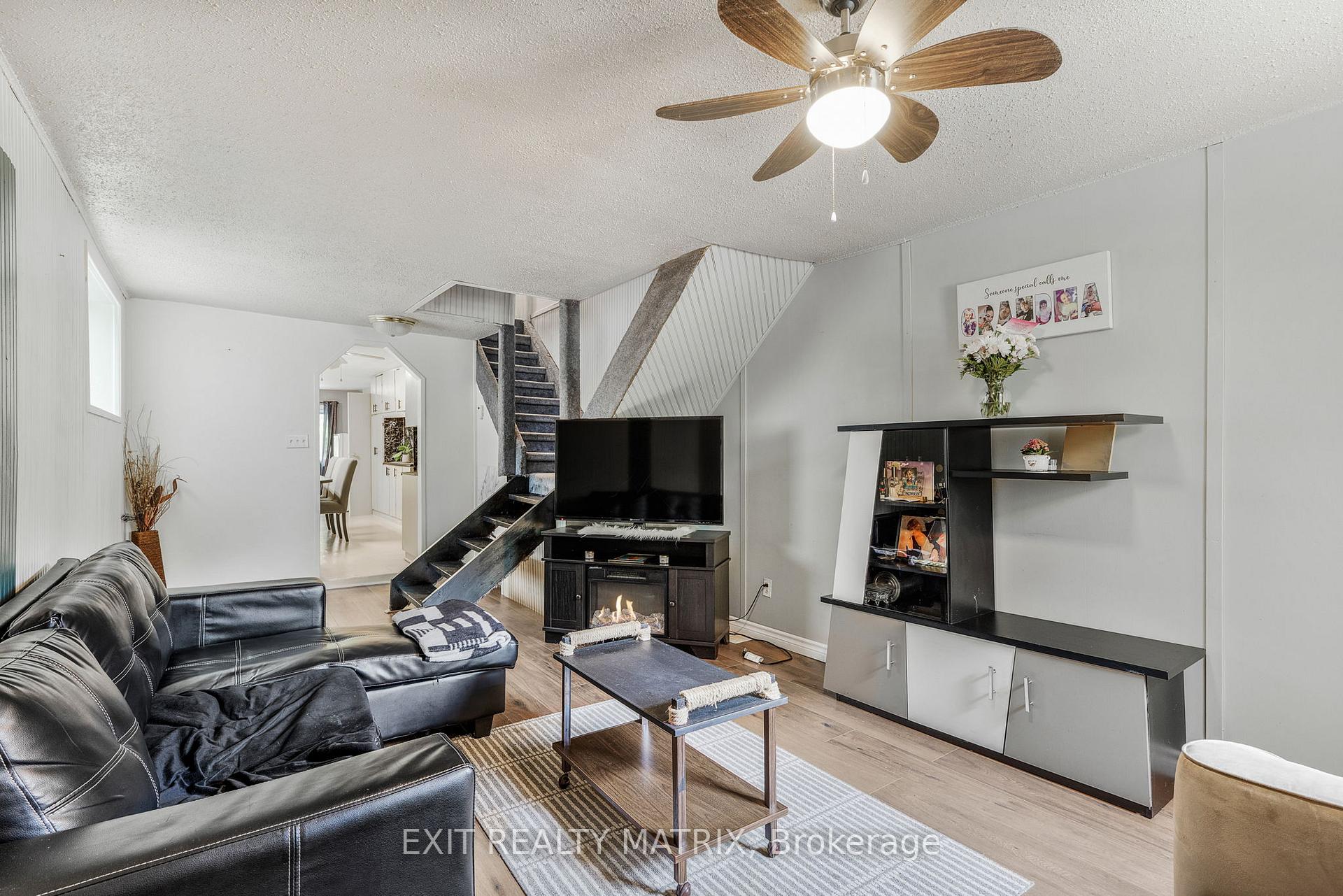 Photo 4 of 235-237 Guigues Avenue, Ottawa, Lower Town/Byward Market — HOMEH