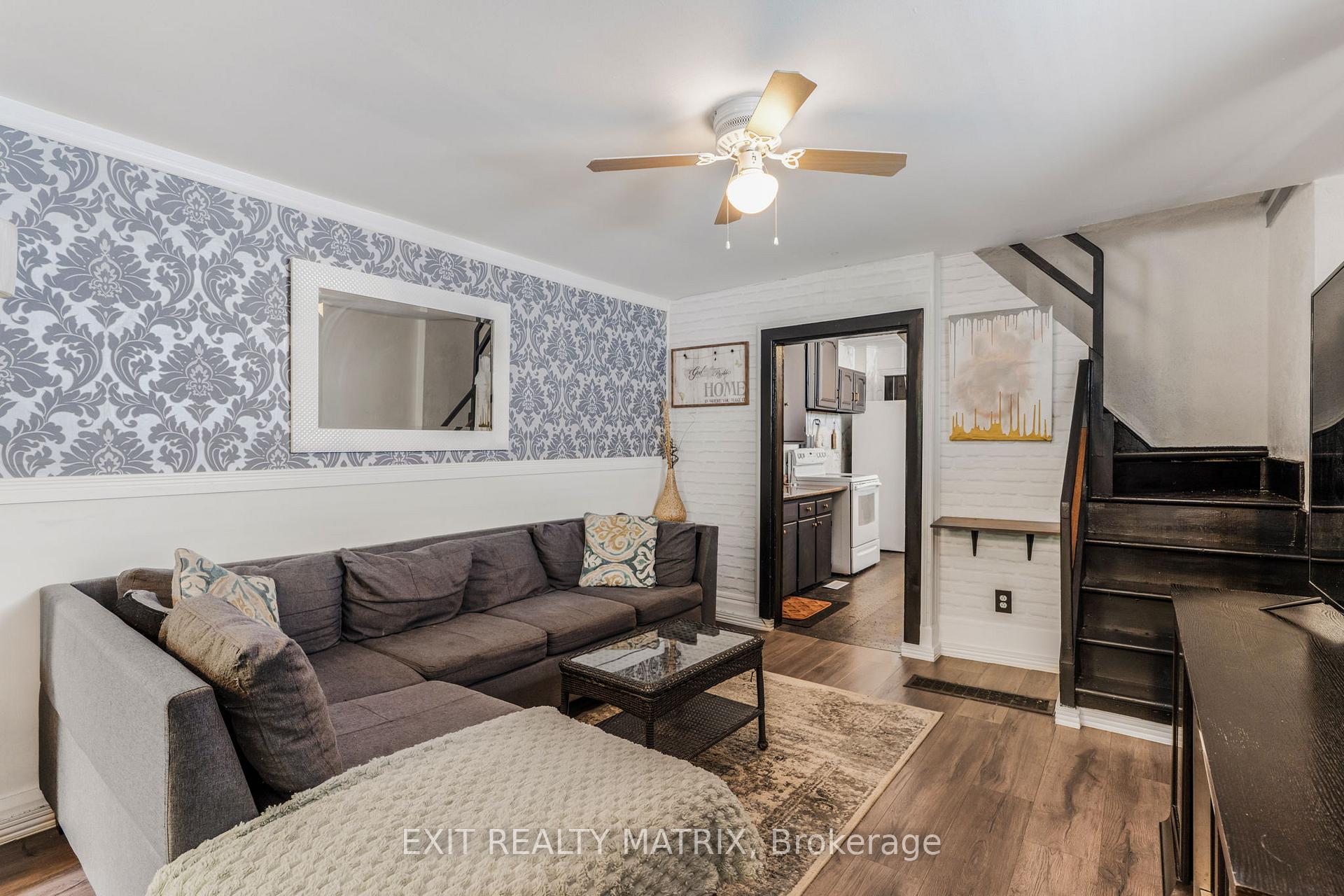 Photo 15 of 235-237 Guigues Avenue, Ottawa, Lower Town/Byward Market — HOMEH