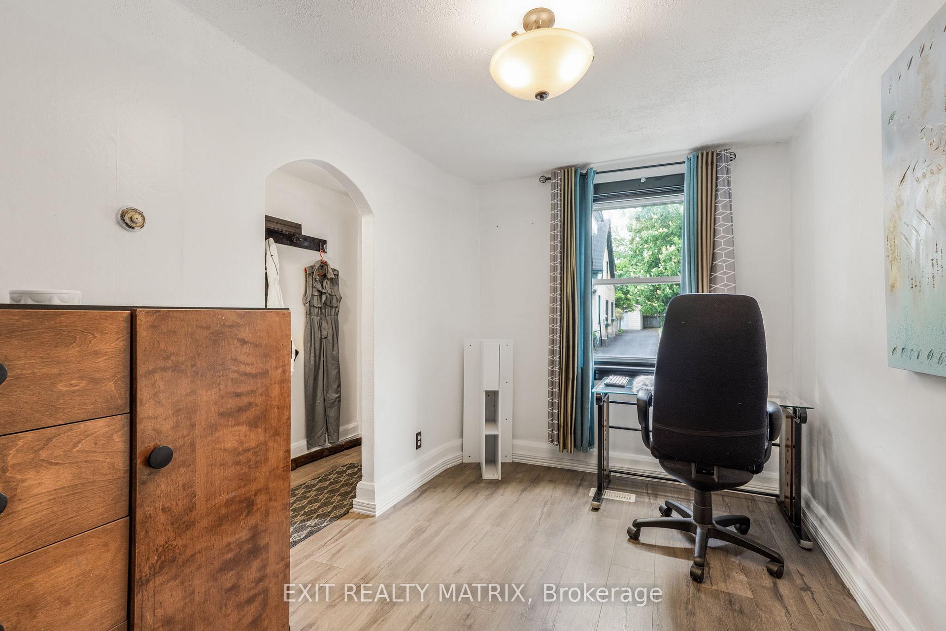 Photo 17 of 235-237 Guigues Avenue, Ottawa, Lower Town/Byward Market — HOMEH