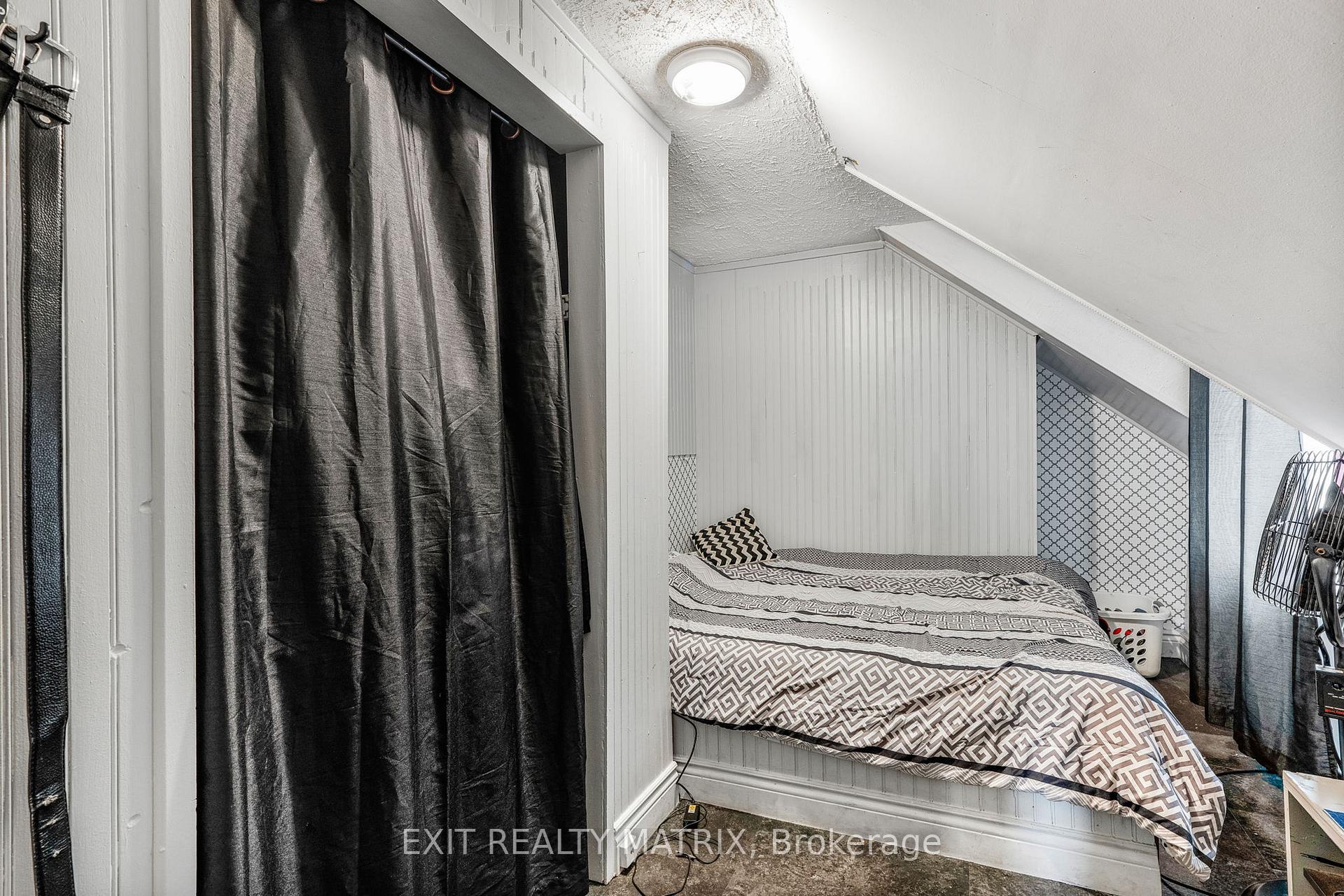 Photo 24 of 235-237 Guigues Avenue, Ottawa, Lower Town/Byward Market — HOMEH