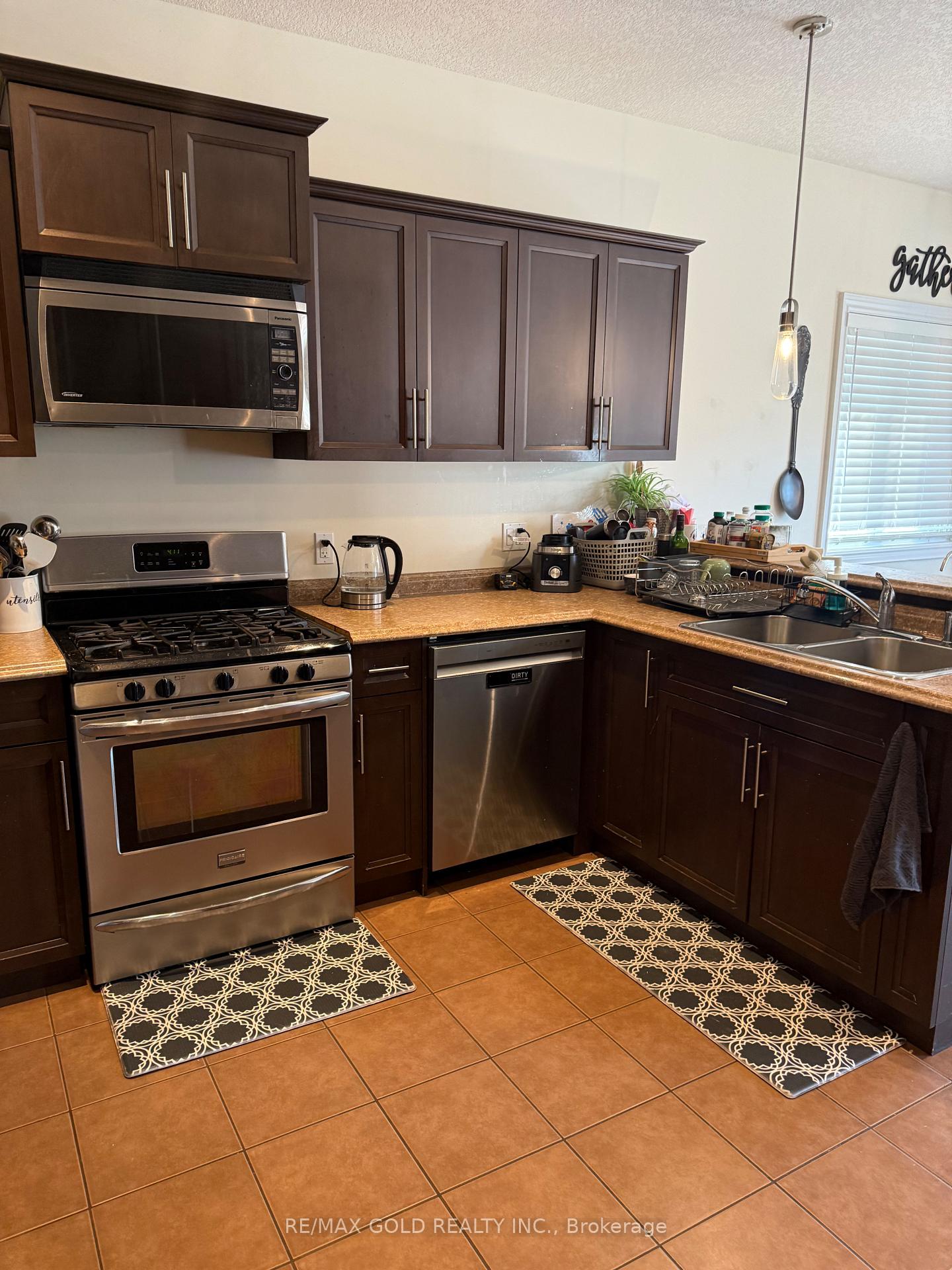 Photo 4 of 259 Birkinshaw Road, Cambridge, Christopher-Champlain — HOMEH