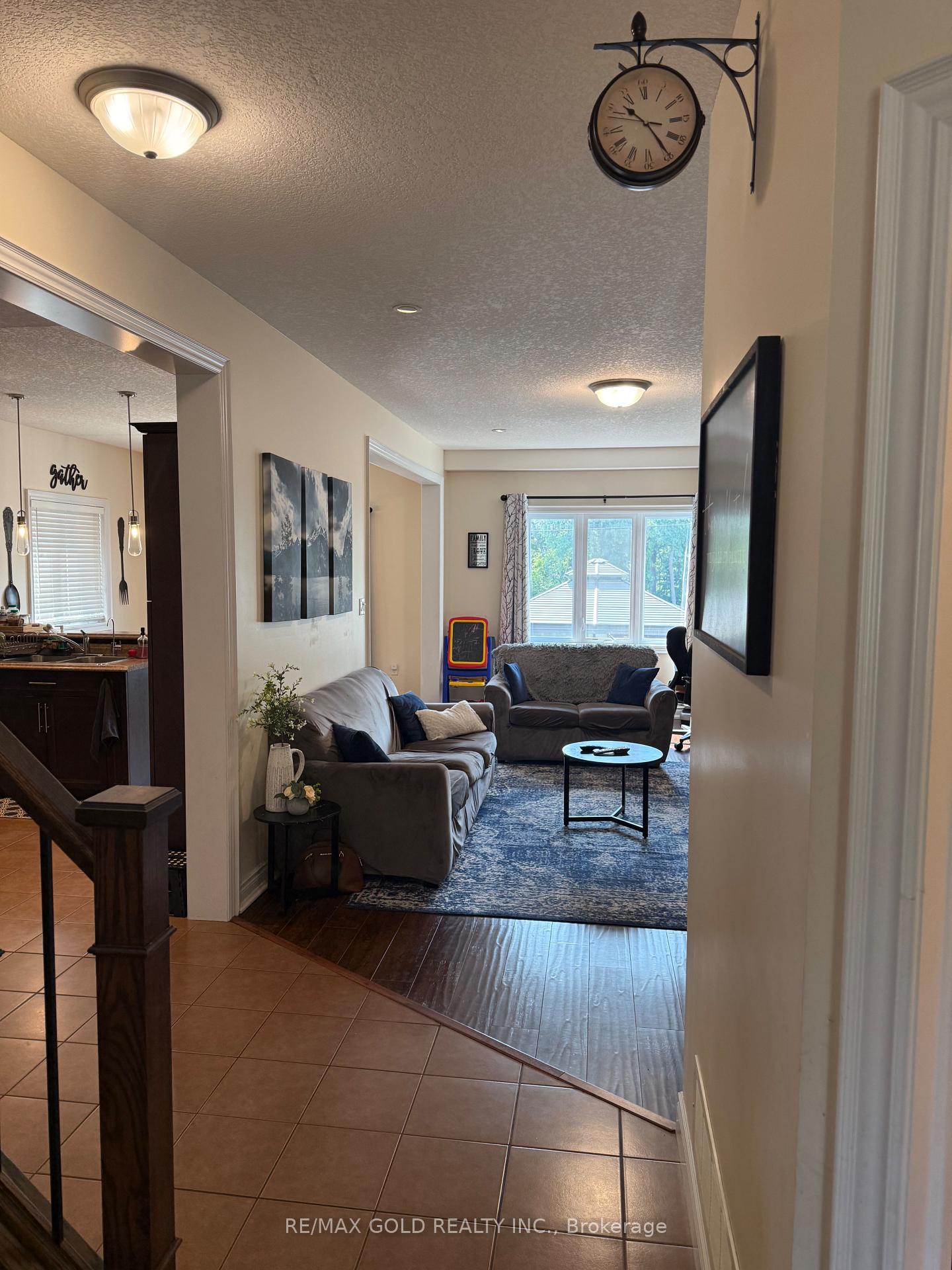 Photo 6 of 259 Birkinshaw Road, Cambridge, Christopher-Champlain — HOMEH