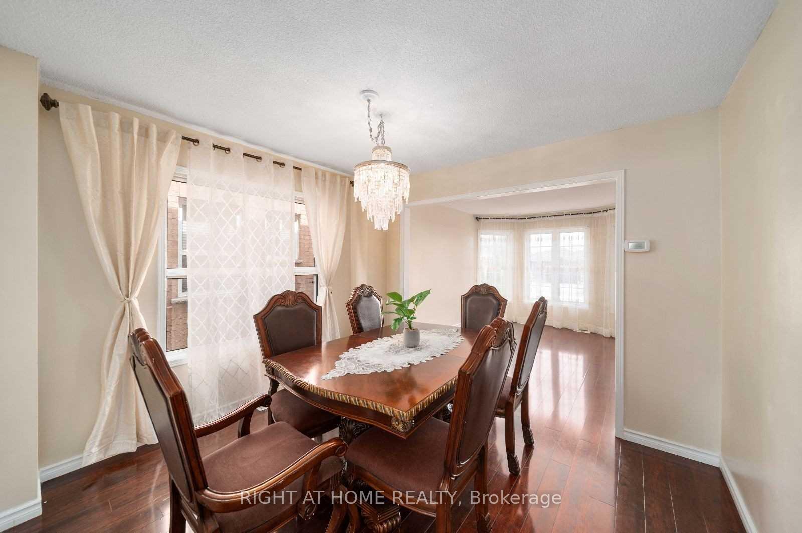 Photo 7 of 94 Ward Drive, Barrie, Painswick South — HOMEH
