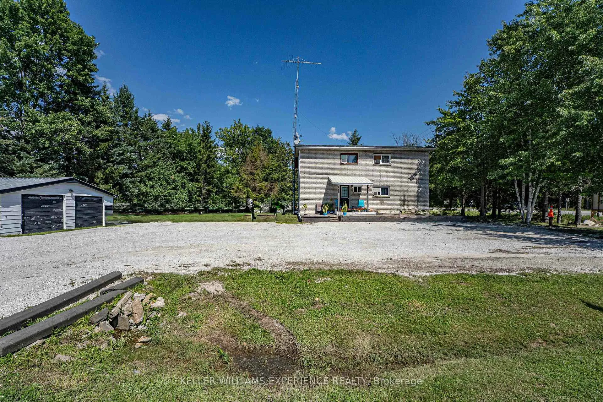 Photo 25 of 8867 Mckinnon Road, Essa, Angus — HOMEH