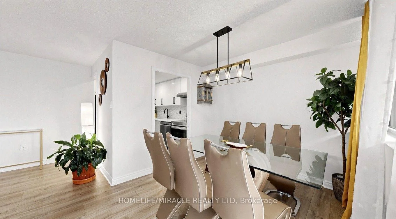 Photo 19 of Unit 313, 3590 Kaneff Crescent, Mississauga, Mississauga Valleys — HOMEH