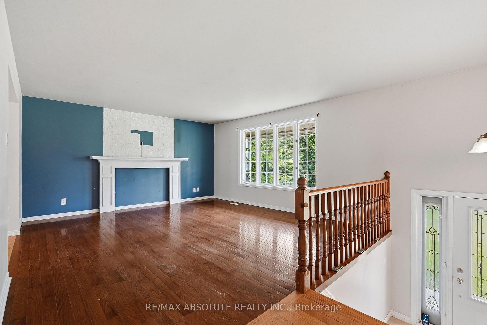 Photo 3 of 372 Lake Park Road, Beckwith, Beckwith Twp — HOMEH
