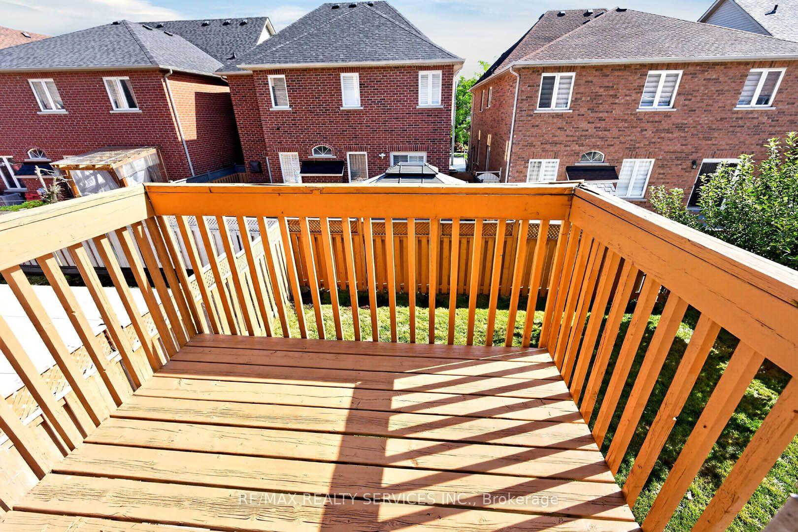 Photo 23 of 21 Tatra Crescent, Brampton, Bram West — HOMEH