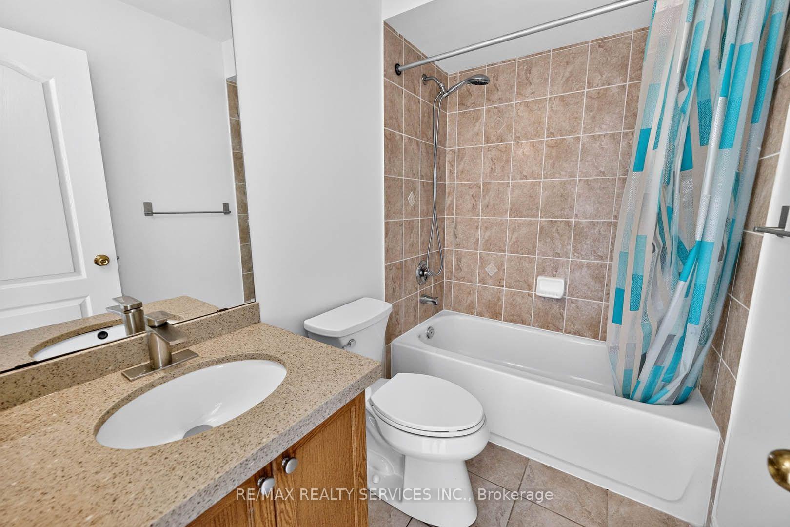 Photo 37 of 21 Tatra Crescent, Brampton, Bram West — HOMEH