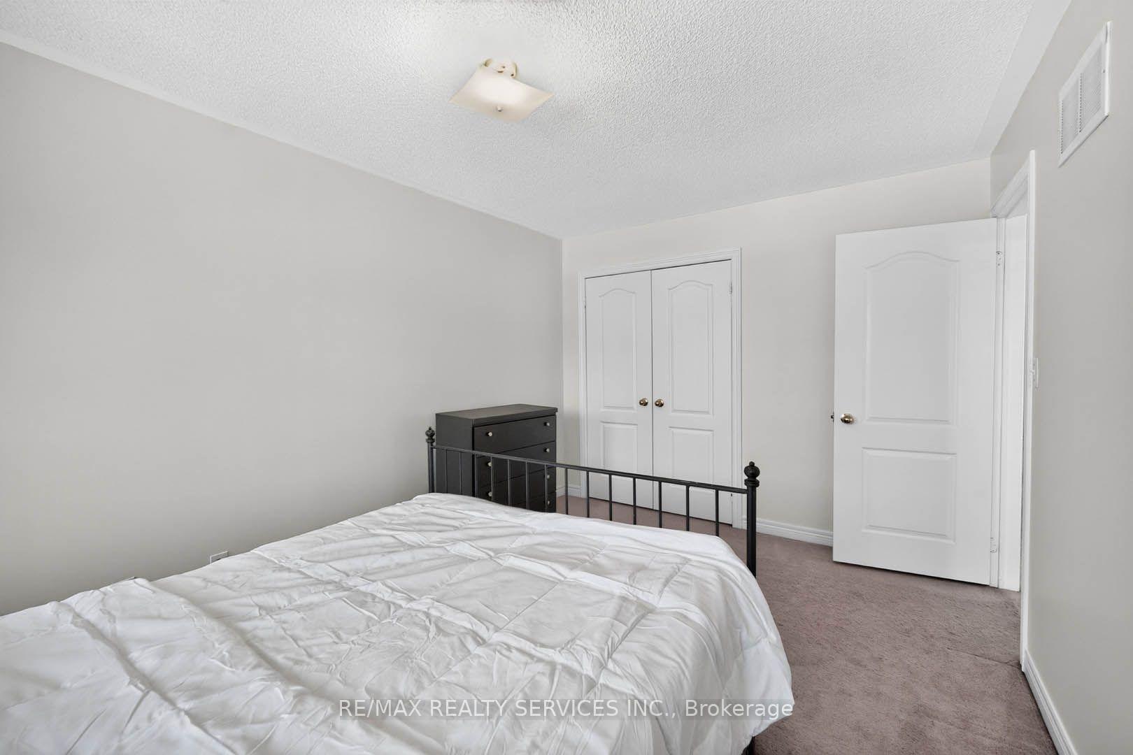Photo 39 of 21 Tatra Crescent, Brampton, Bram West — HOMEH
